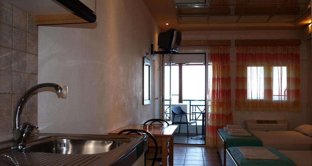 Big Blue Studios Kallithea  Habitación foto